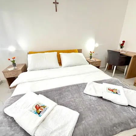 Casa Della Fiamma D'amore Di Maria Bed & Breakfast